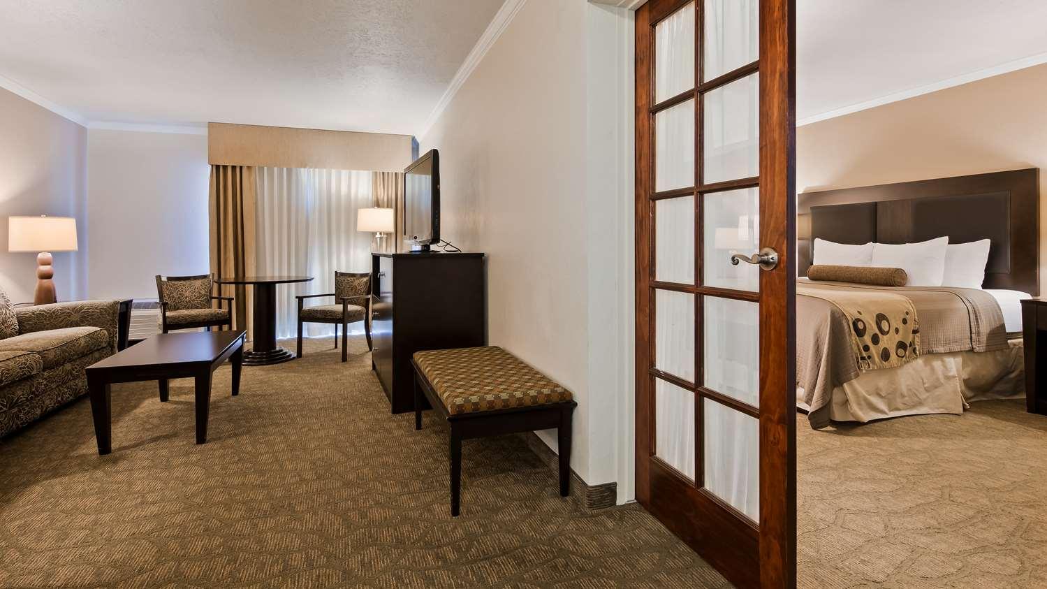 Wyndham Tucson Airport Hotel & Conference Center Екстер'єр фото