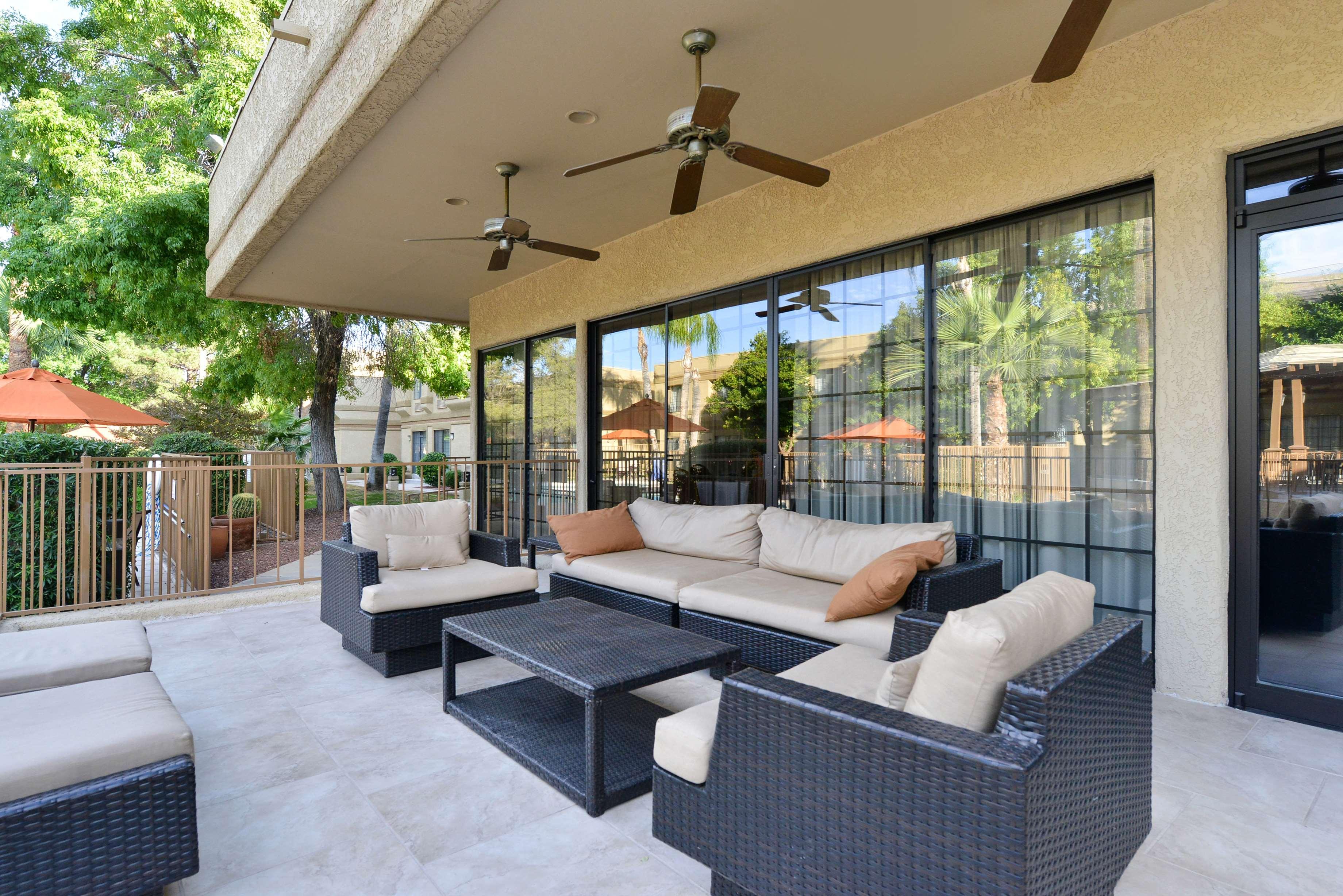 Wyndham Tucson Airport Hotel & Conference Center Екстер'єр фото