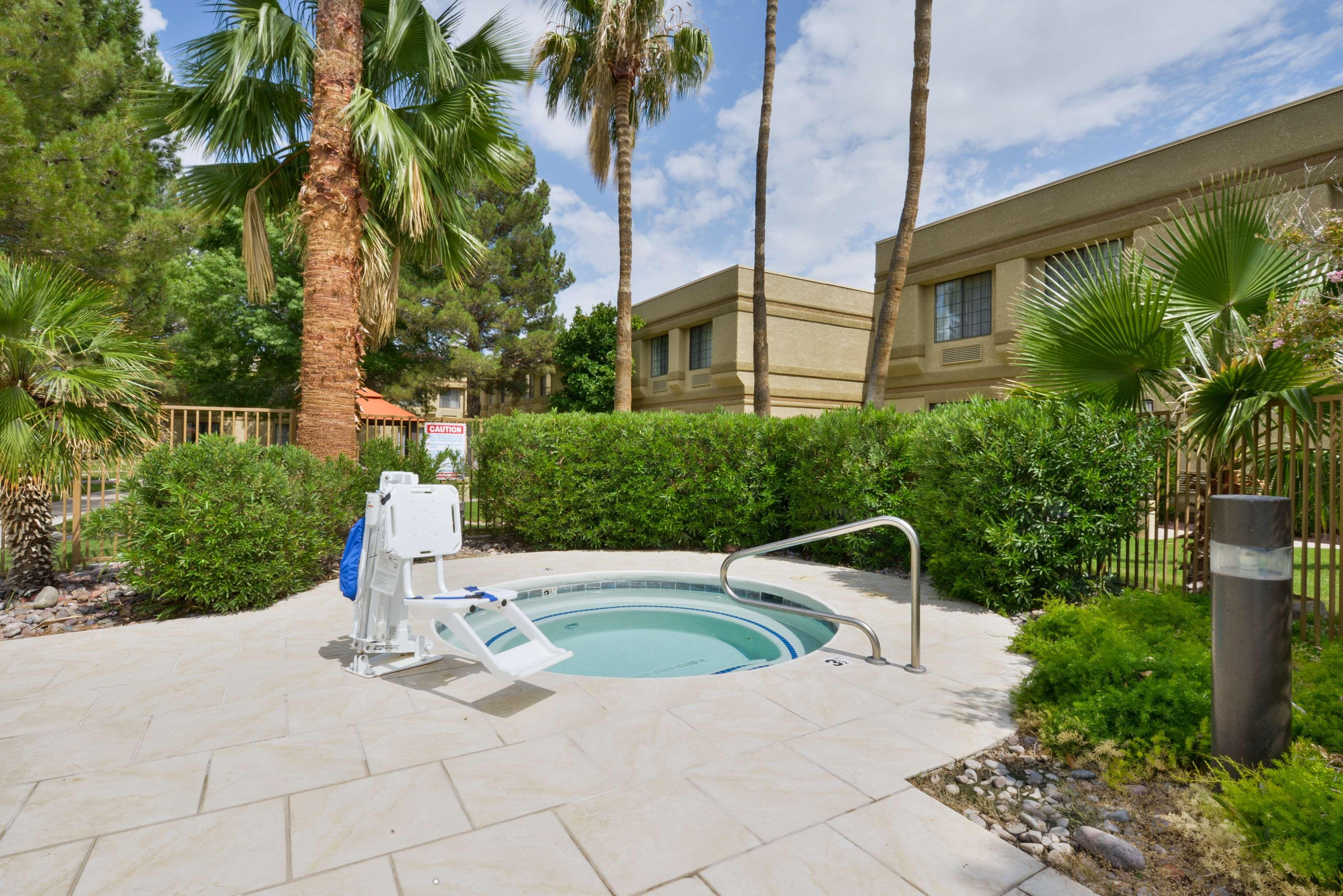 Wyndham Tucson Airport Hotel & Conference Center Екстер'єр фото