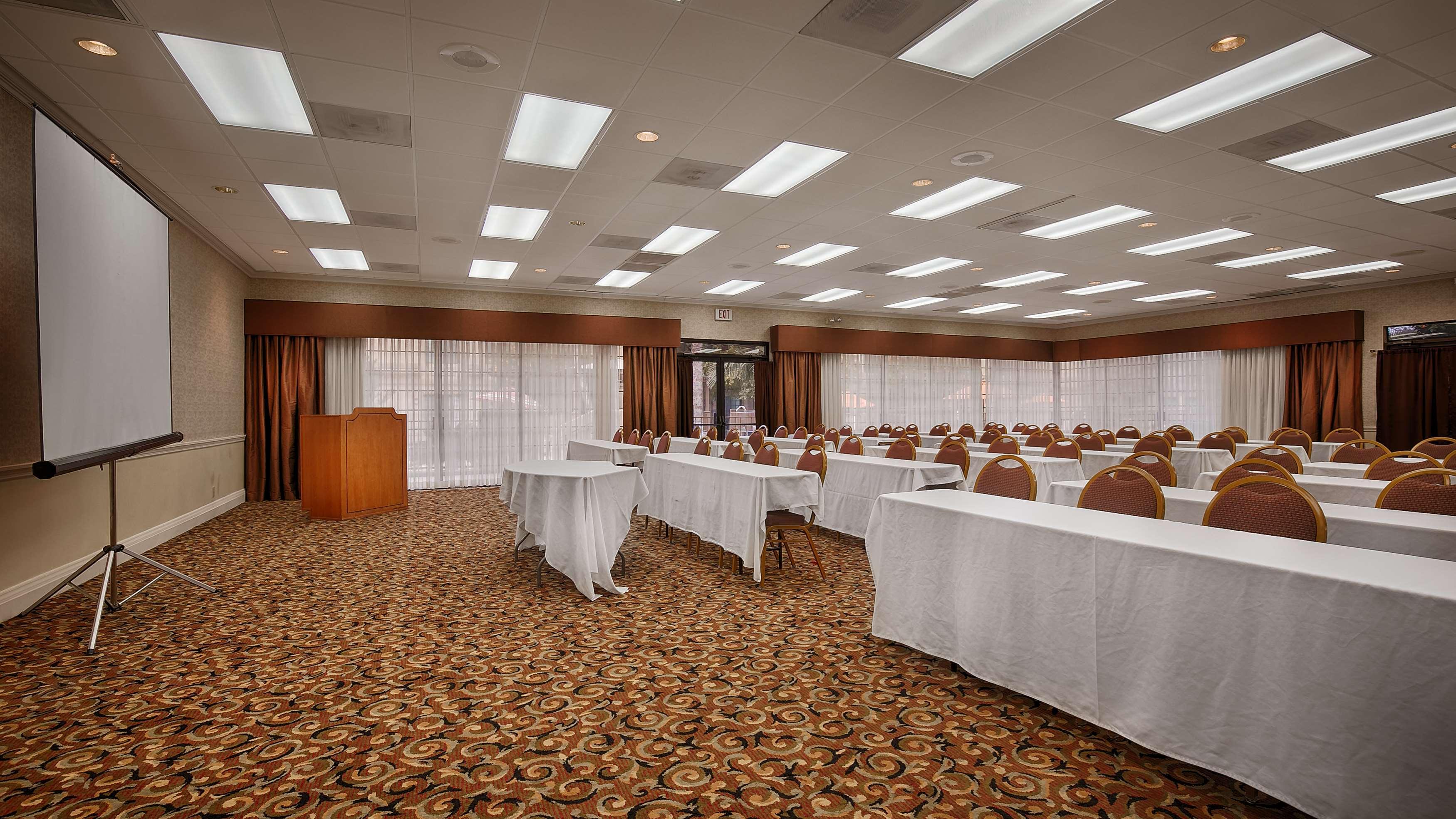 Wyndham Tucson Airport Hotel & Conference Center Екстер'єр фото