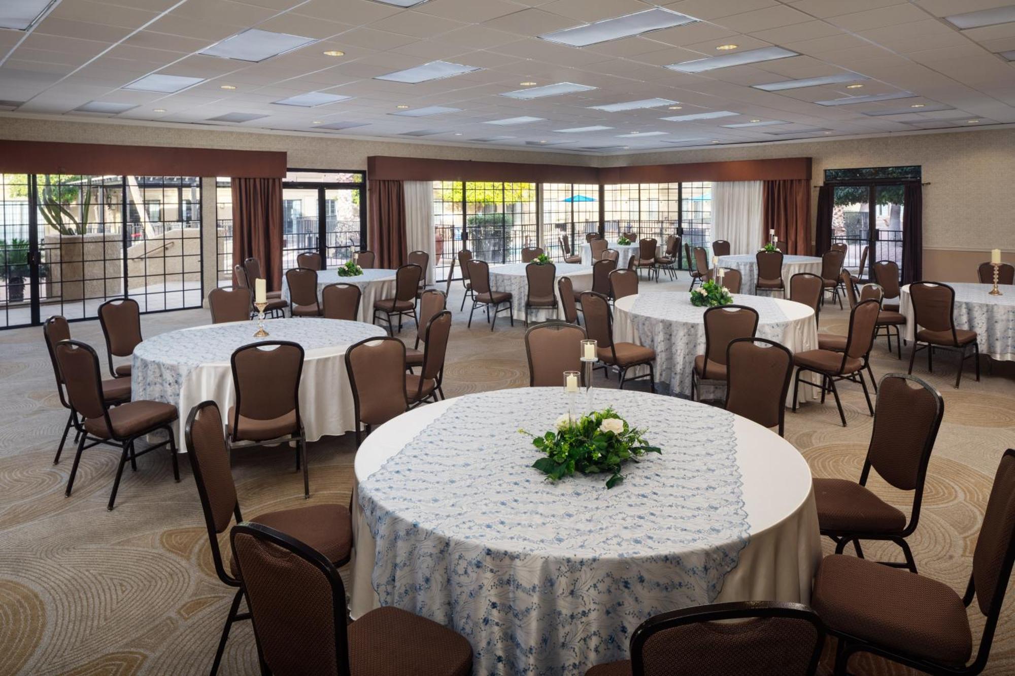 Wyndham Tucson Airport Hotel & Conference Center Екстер'єр фото