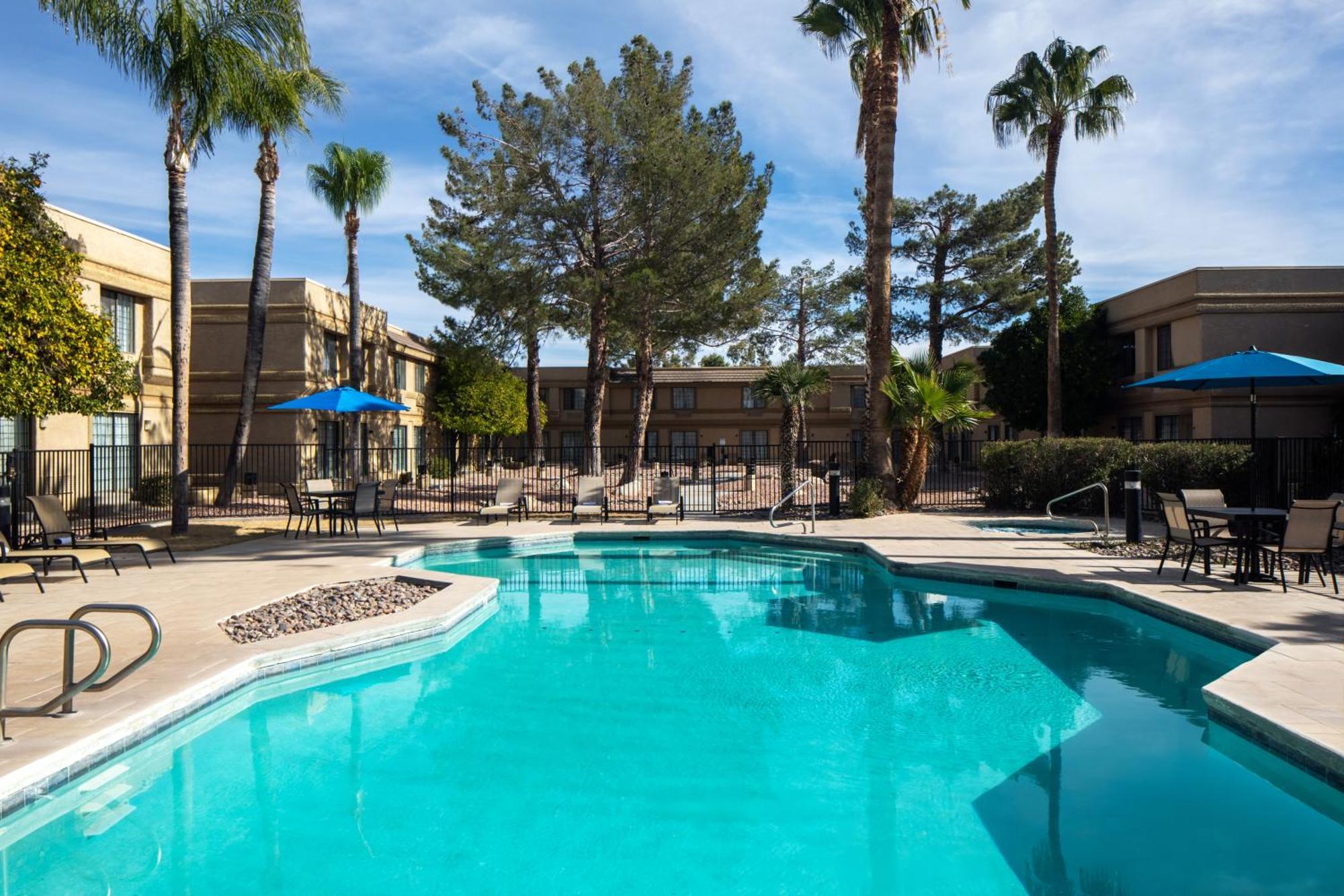 Wyndham Tucson Airport Hotel & Conference Center Екстер'єр фото
