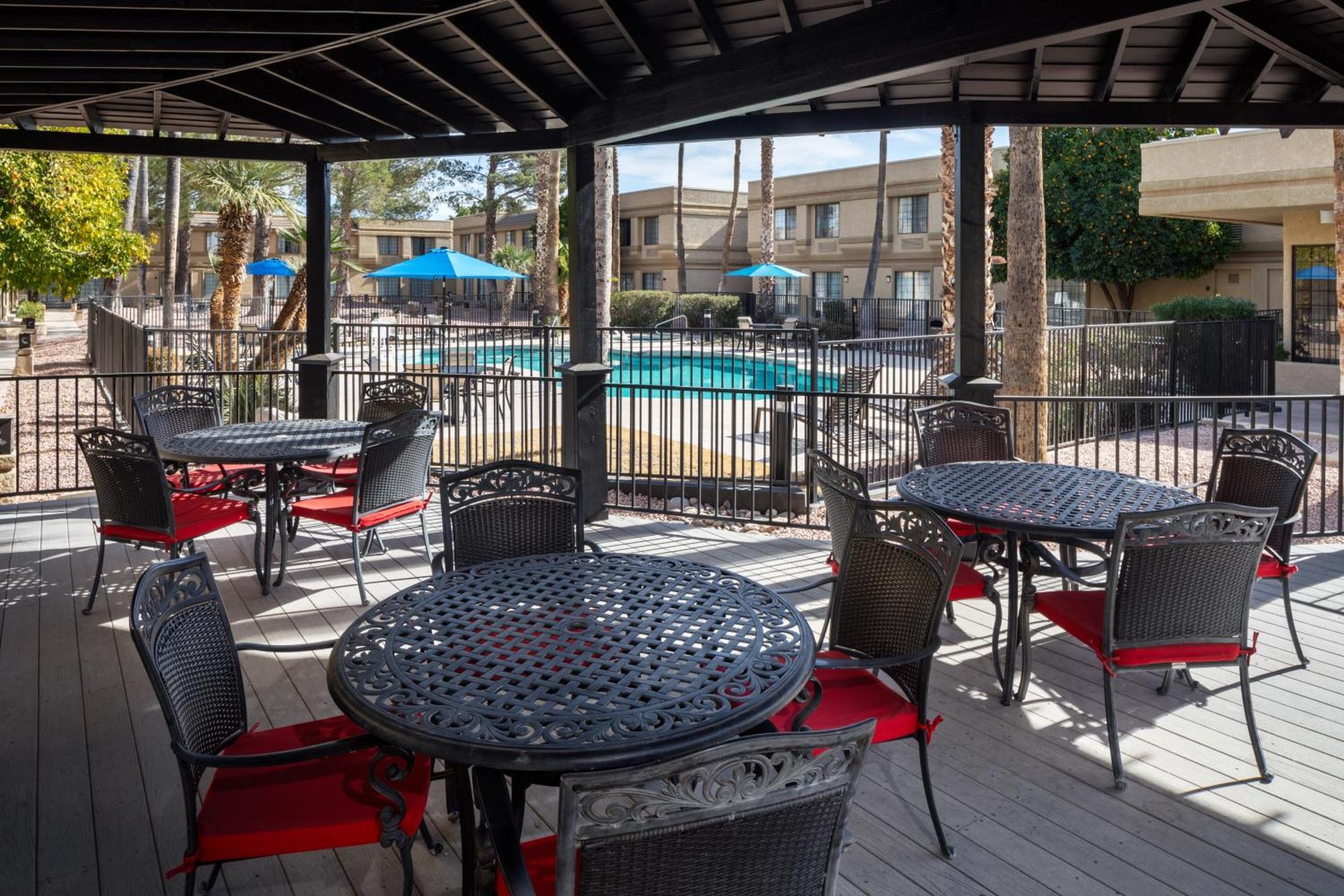 Wyndham Tucson Airport Hotel & Conference Center Екстер'єр фото